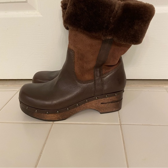 Frye Morgan Women’s 8.5 Shearling Wood Clog Boot - Picture 1 of 4